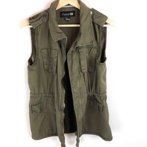 FOREVER 21 ARMY GREEN CARGO UTILITY VEST
